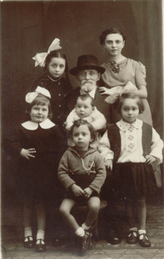 Oskar [Osher] Klionsky(1861 - 1943) with grandchildren, Buenos Aires, Argentina, 1937 