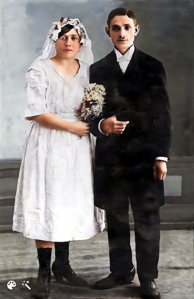 Enhanced || Wedding of Tobias [Efraim Tuvia], son of Oskar [Osher] Klionsky(1861 - 1943), Wilno, Lithuania, 1922